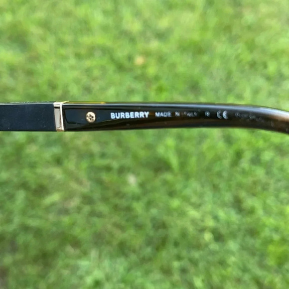 Burberry sunglasses EUC - wpequipmentugltd.com display picture 2